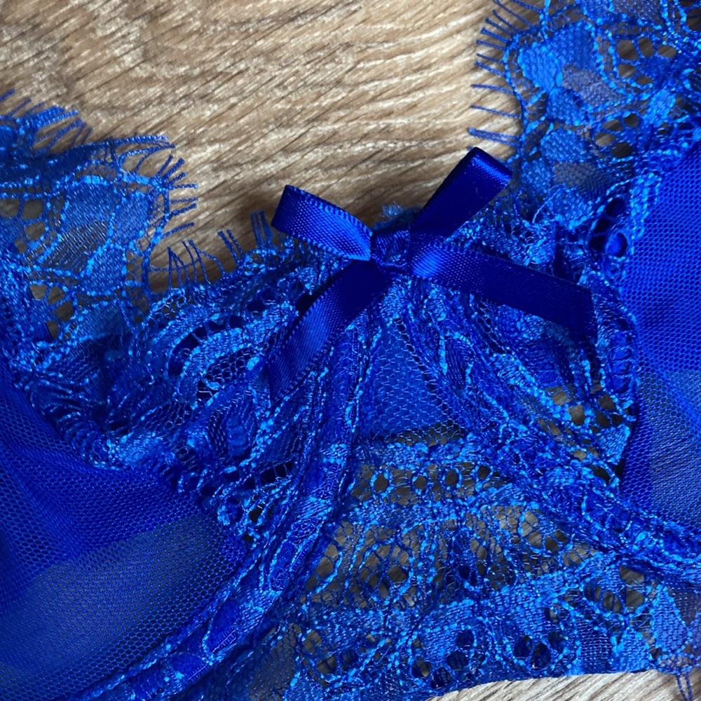 Sexy blue lace underwire, bra. 36 b lingerie - Picture 2 of 8